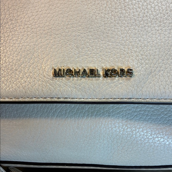 Michael Kors Bedford Legacy Flap Crossbody - Picture 3 of 15